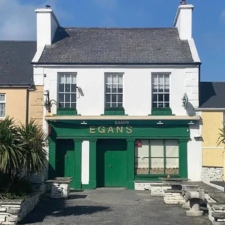 Appartement Egan's Bar