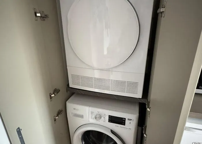 Egan's Bar Apartment Liscannor